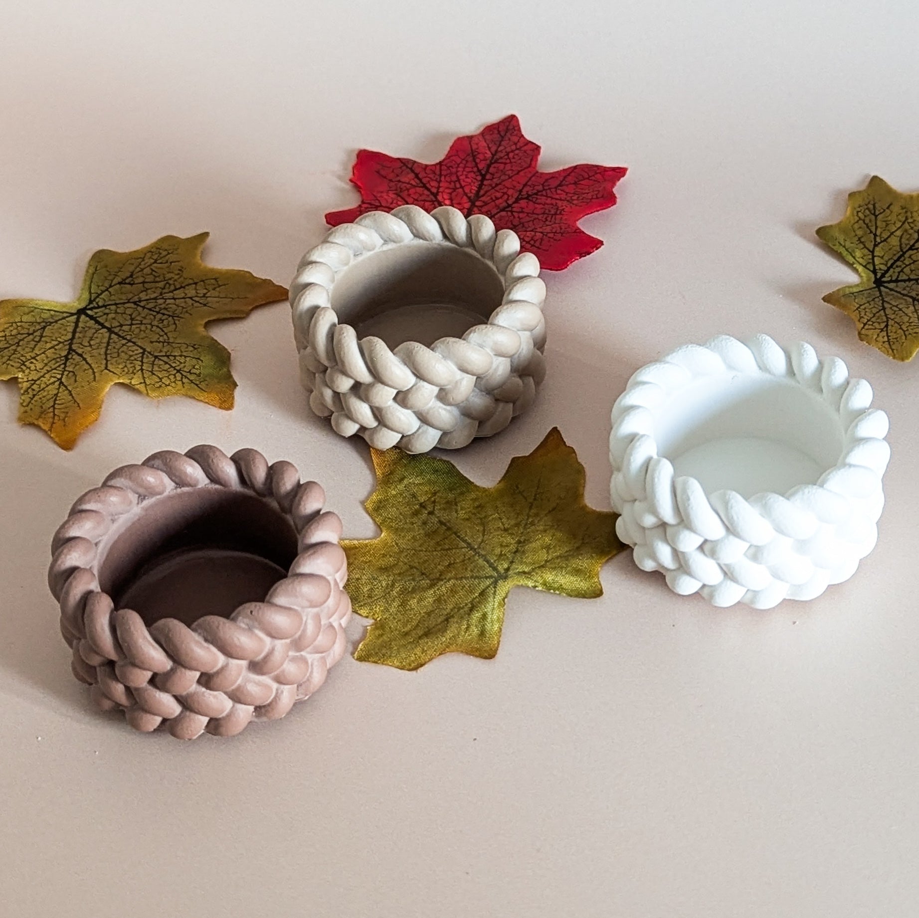 Knitted Style Jesmonite Tealight Candle Holder