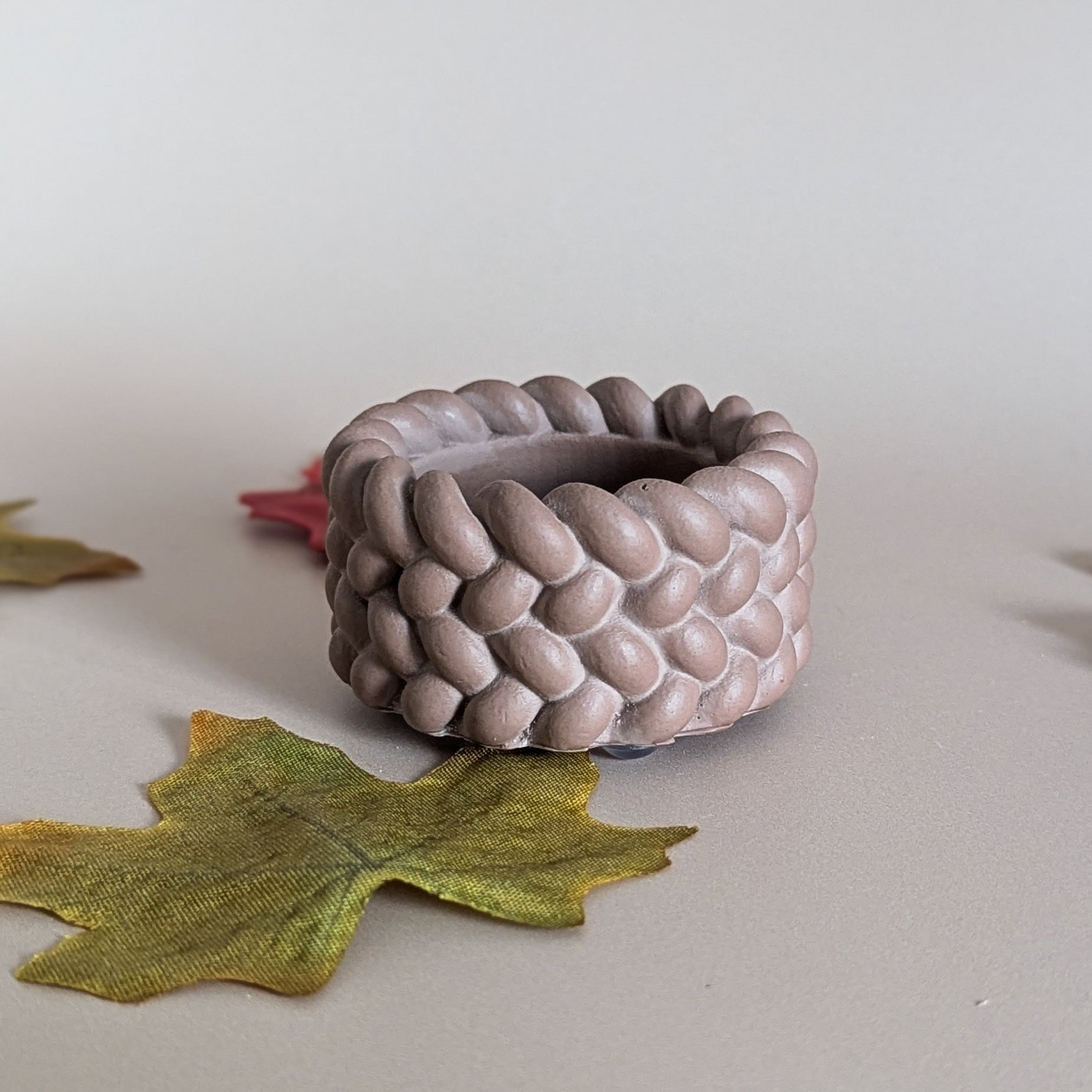 Knitted Style Jesmonite Tealight Candle Holder